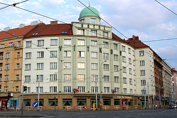 Hotel Vítkov (vycházka 27. 2. 2022), zdroj cs.wikipedia.org