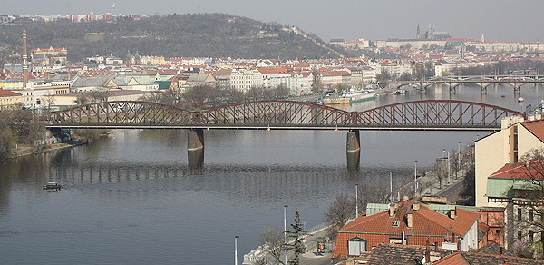 Vyšehradský železniční most, (zdroj: wikipedia.org)