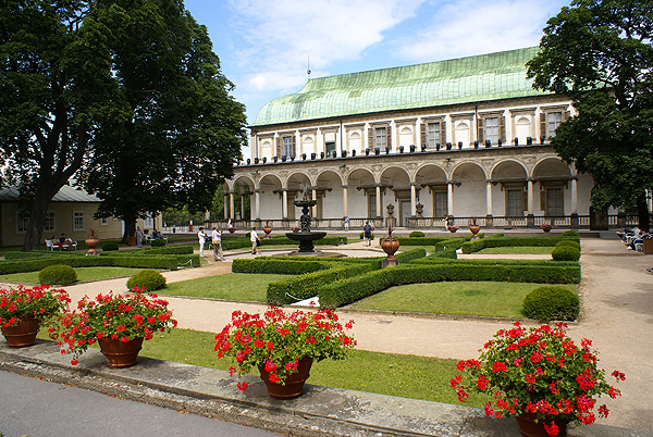 Královská zahrada, vycházka 27. 7. (zdroj: wikipedia.org.)