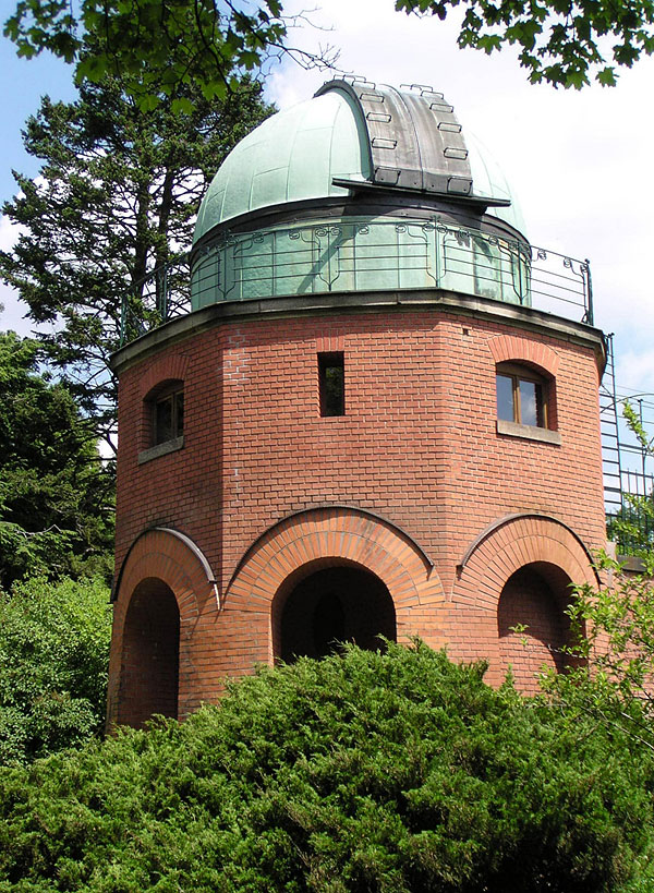 Josef Fanta: Ondřejovská hvězdárna (zdroj: www.denarchitektury.cz)