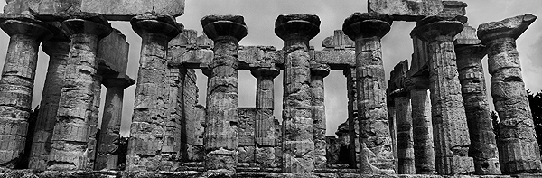 Libye, Cyrene, 2009 (© Josef Koudelka / Magnum Photos, Courtesy of the Josef Koudelka Foundation)

