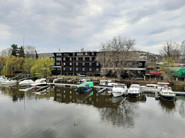 Loděnice Českého Yacht Klubu v Podolí, vycházka 22. 3. (zdroj: Mapy.cz, foto Děda chalupář)