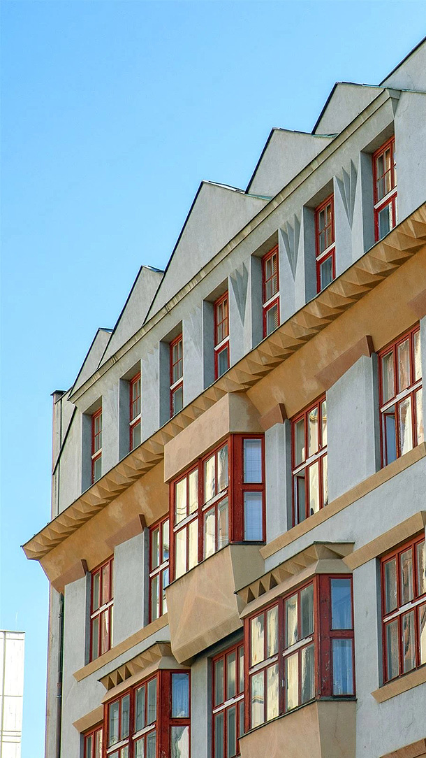 Domy pro Družstvo učitelů na Starém Městě, 1919–1921, architekt Otakar Novotný (zdroj: prague.eu)