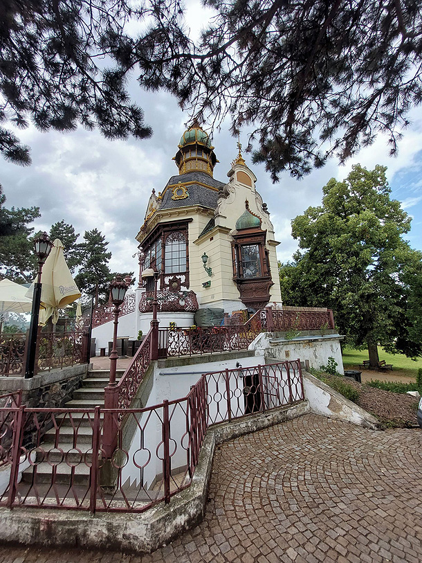 Hanavský pavilon na Letné, vycházka 24. 9. (zdroj: Mapy.com, foto Josef Obrusník)